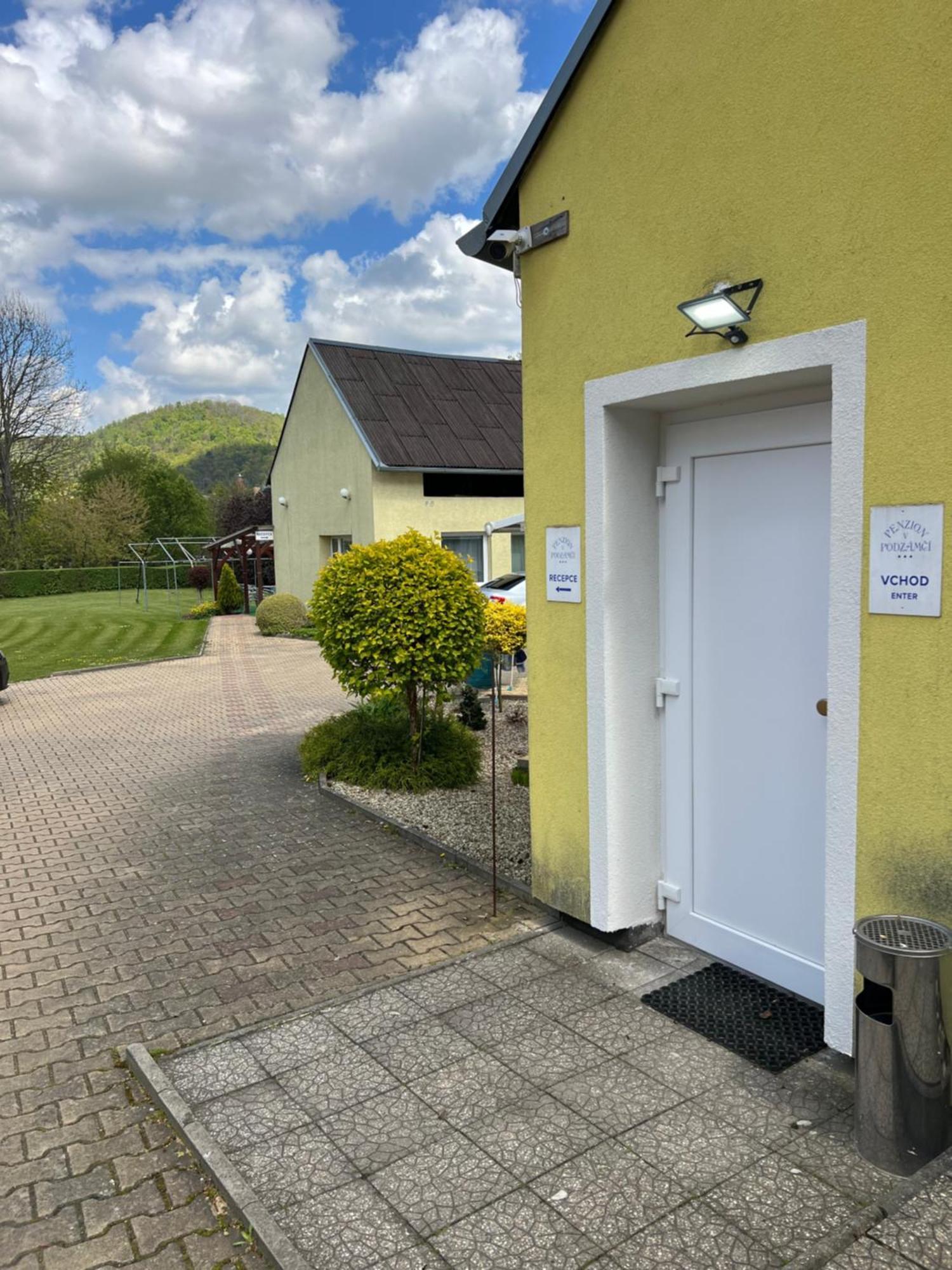 Penzion V Podzámčí Moravská Trebová Exterior foto